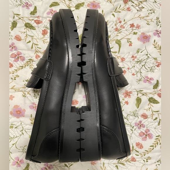 Calvin Klein Women's Frenza Penny Loafer Size 7 - Picture 4 of 6